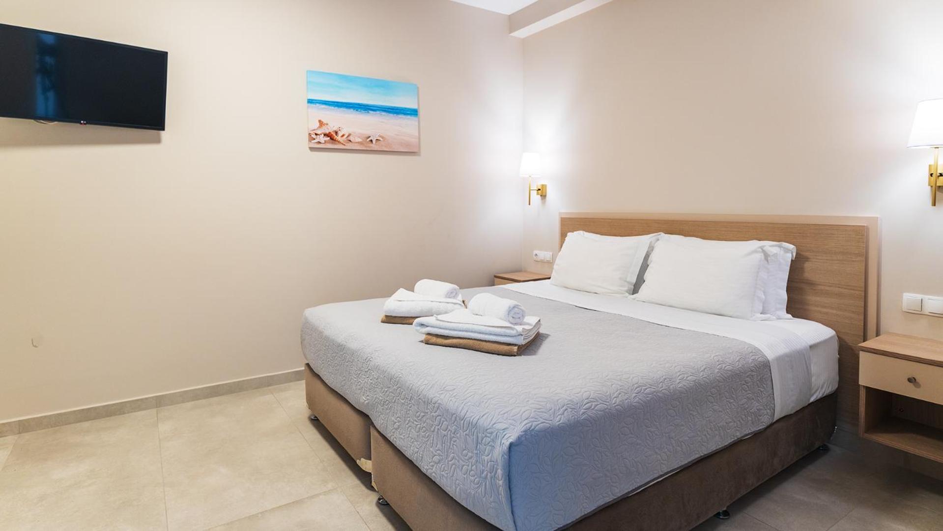 Vakakis Family Luxury Studios 2 Palaiochora Exterior photo